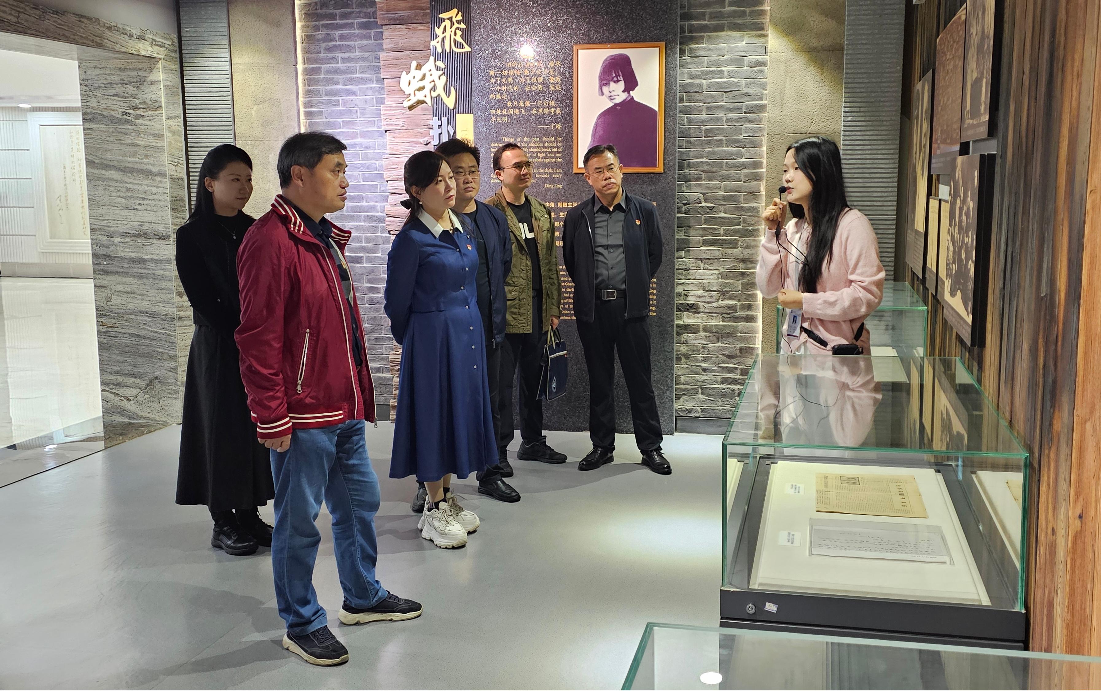 1761093127834.jpg 2025年10月16日参观丁玲纪念馆2.jpg