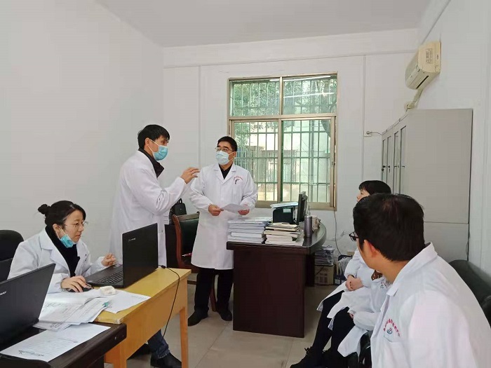 疫情信息组.jpg 疫情信息组.jpg