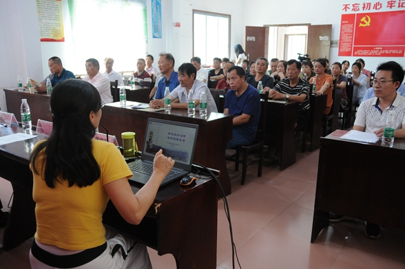 42D6F195@82FB473B.B950EE60.jpg 42D6F195@82FB473B.B950EE60.jpg